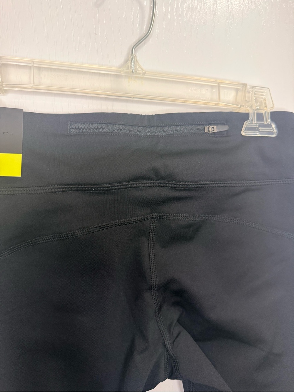 Nike Women’s Black Athletic capris with inside draw string. NWT Small - Picture 4 of 5